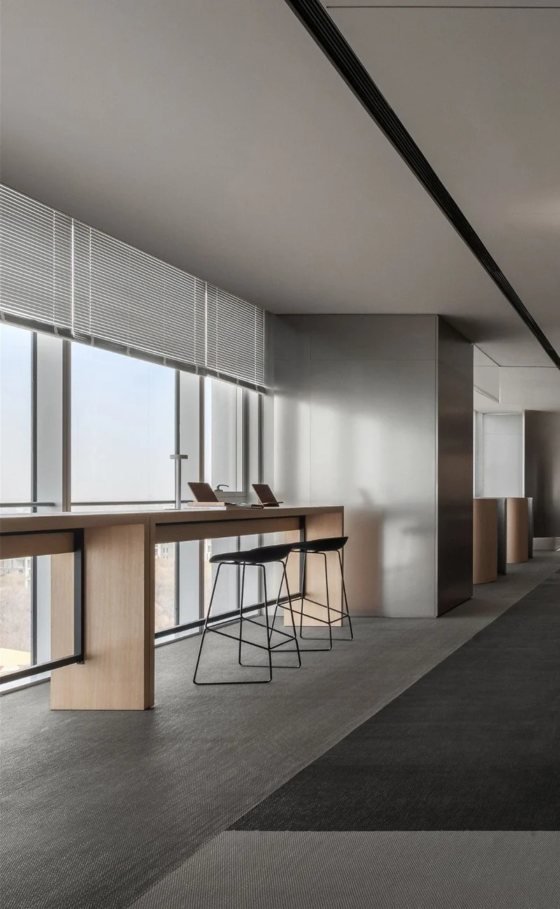 Empty room before staging