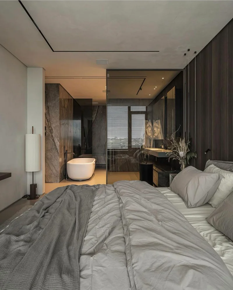 Empty room before virtual staging